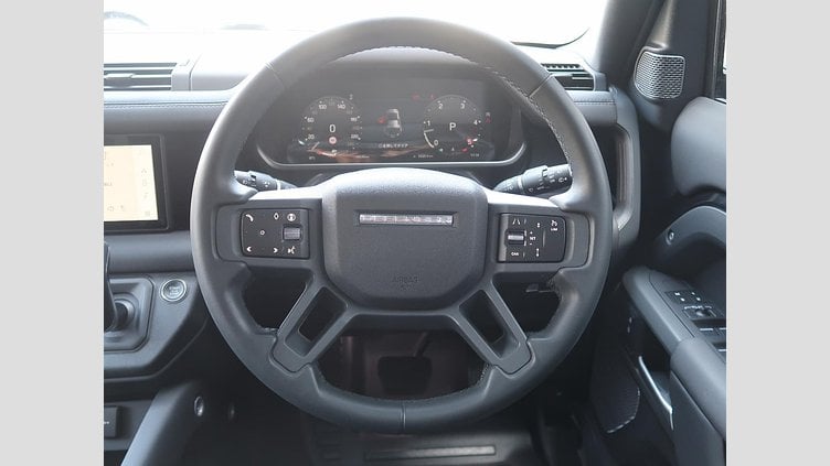 2024 認定中古車 Land Rover Defender 110 サントリーニブラック D300 AWD（AT） X-DYNAMIC SE