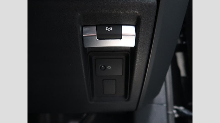 2024 認定中古車 Land Rover Defender 110 サントリーニブラック D300 AWD（AT） X-DYNAMIC SE