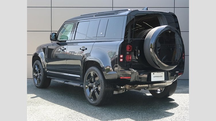 2024 認定中古車 Land Rover Defender 110 サントリーニブラック D300 AWD（AT） X-DYNAMIC SE