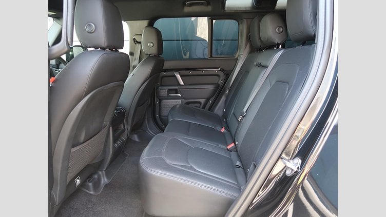 2024 認定中古車 Land Rover Defender 110 サントリーニブラック D300 AWD（AT） X-DYNAMIC SE