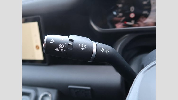 2024 認定中古車 Land Rover Defender 110 サントリーニブラック D300 AWD（AT） X-DYNAMIC SE