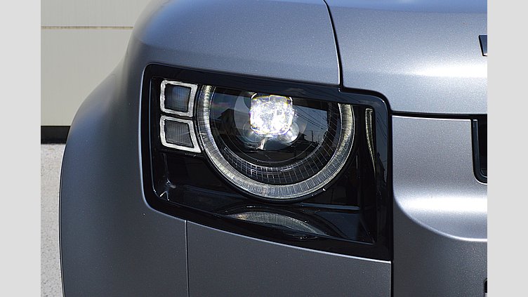 2024 認定中古車 Land Rover Defender 90 アイガーグレイ D300 AWD（AT） X-DYNAMIC SE