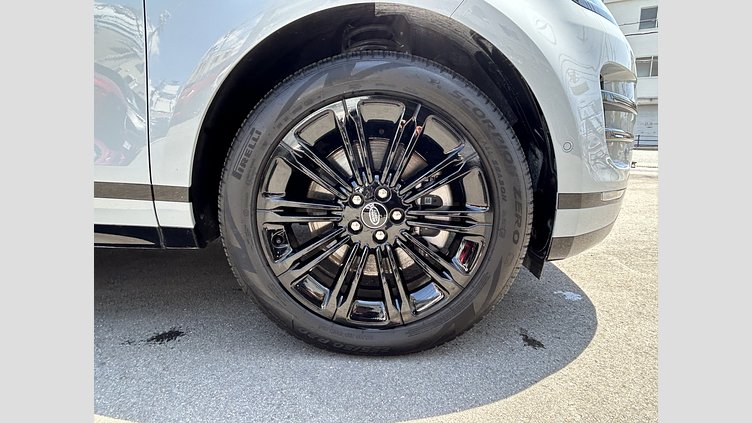 2023 認定中古車 Land Rover Range Rover Evoque アロイオスグレイ D200（ディーゼル） スタンダードホイールベース DYNAMIC SE