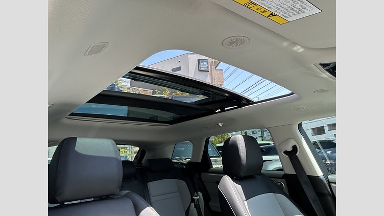 2023 認定中古車 Land Rover Range Rover Evoque アロイオスグレイ D200（ディーゼル） スタンダードホイールベース DYNAMIC SE