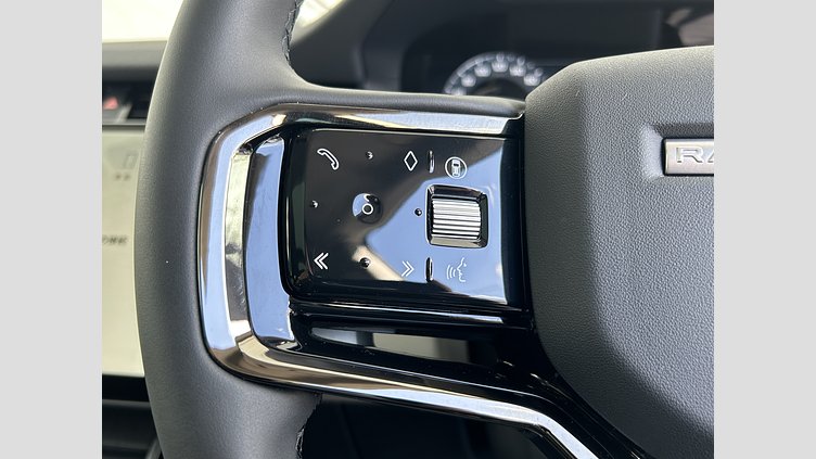2023 認定中古車 Land Rover Range Rover Evoque アロイオスグレイ D200（ディーゼル） スタンダードホイールベース DYNAMIC SE