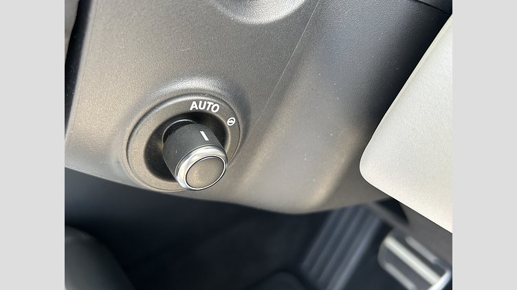 2023 認定中古車 Land Rover Range Rover Evoque アロイオスグレイ D200（ディーゼル） スタンダードホイールベース DYNAMIC SE