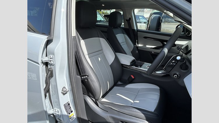 2023 認定中古車 Land Rover Range Rover Evoque アロイオスグレイ D200（ディーゼル） スタンダードホイールベース DYNAMIC SE