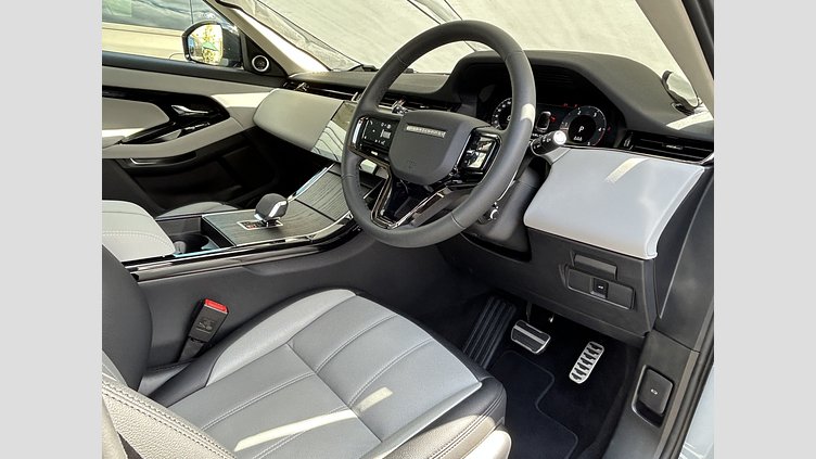 2023 認定中古車 Land Rover Range Rover Evoque アロイオスグレイ D200（ディーゼル） スタンダードホイールベース DYNAMIC SE