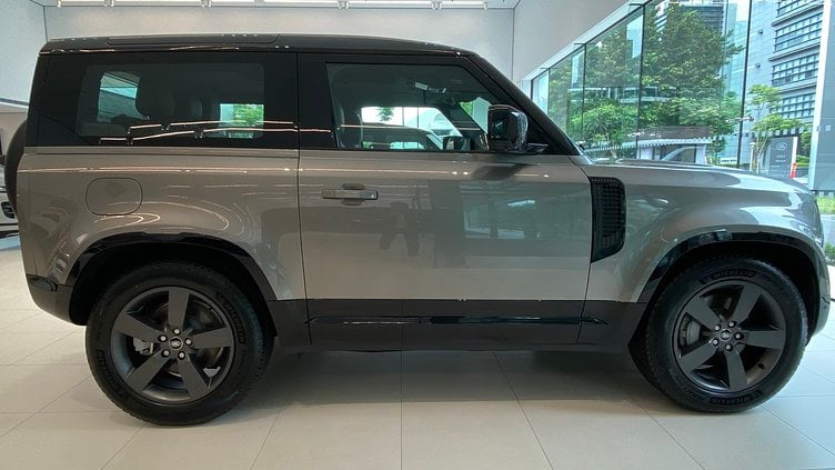 2025 新車 Land Rover Defender 90 Silicon Silver ​D300 X-Dynamic HSE