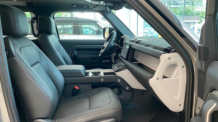 2025 新車 Land Rover Defender 90 Silicon Silver ​D300 X-Dynamic HSE