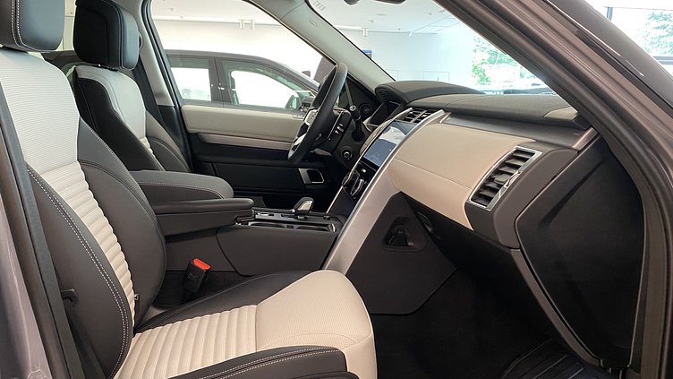 2025 新車 Land Rover Discovery Eiger Grey 艾格峰灰 D250 柴油輕油電混合 Dynamic SE