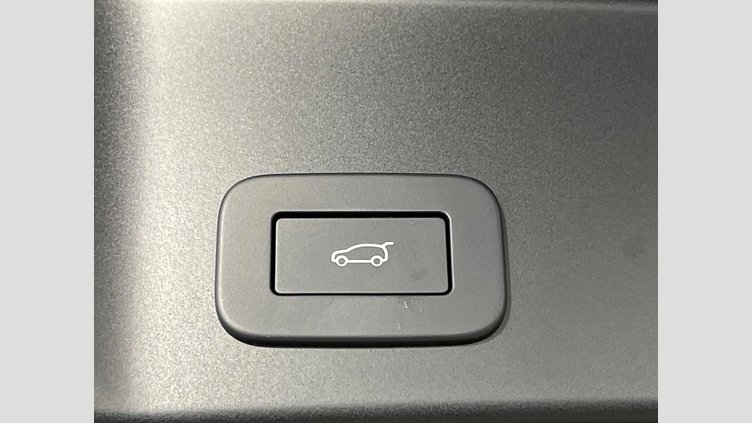 2024 認定中古車 Land Rover Range Rover Evoque トライベッカブルー P250（ガソリン） スタンダードホイールベース DYNAMIC HSE