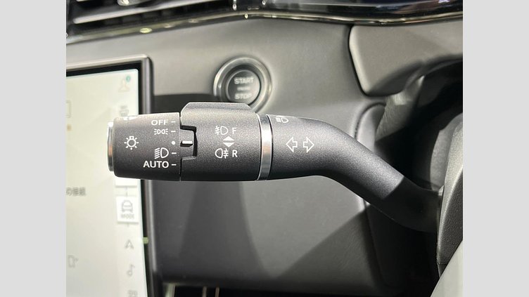 2024 認定中古車 Land Rover Range Rover Evoque サントリーニブラック P300eプラグインハイブリッド（ガソリン） スタンダードホイールベース DYNAMIC HSE