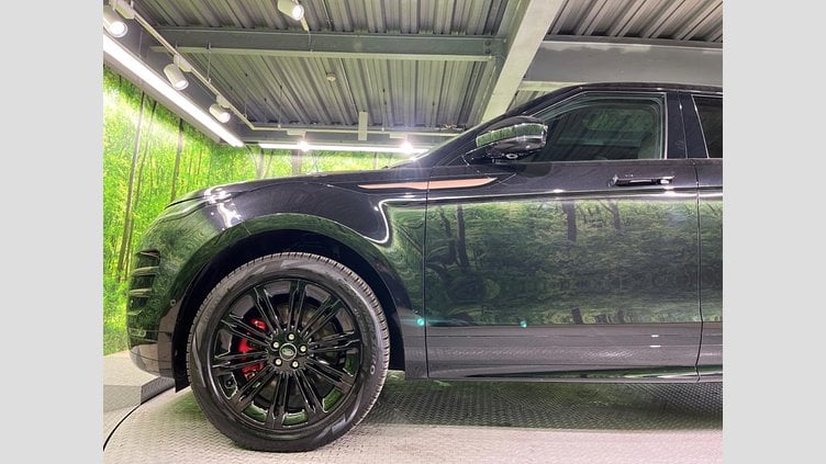 2024 認定中古車 Land Rover Range Rover Evoque サントリーニブラック P300eプラグインハイブリッド（ガソリン） スタンダードホイールベース DYNAMIC HSE