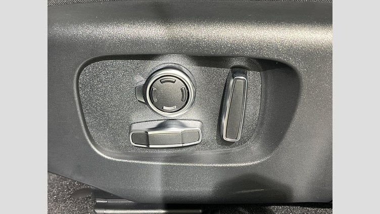 2024 認定中古車 Land Rover Range Rover Evoque サントリーニブラック P300eプラグインハイブリッド（ガソリン） スタンダードホイールベース DYNAMIC HSE