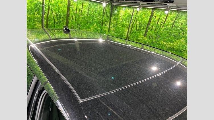 2024 認定中古車 Land Rover Range Rover Evoque サントリーニブラック P300eプラグインハイブリッド（ガソリン） スタンダードホイールベース DYNAMIC HSE