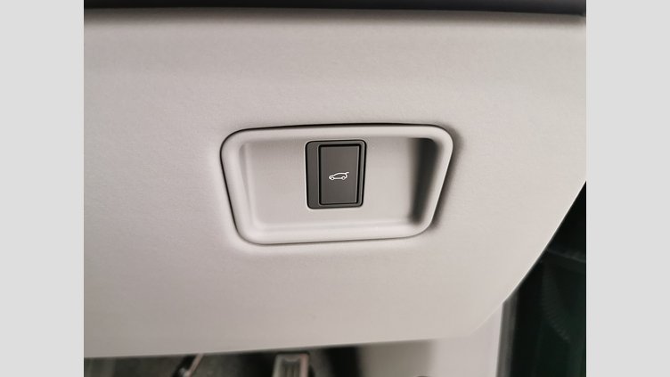 2024 認定中古車 Land Rover Range Rover アメジストグレイパープル - グロスフィニッシュ 615 AWD（AT） ロングホイールベース SV