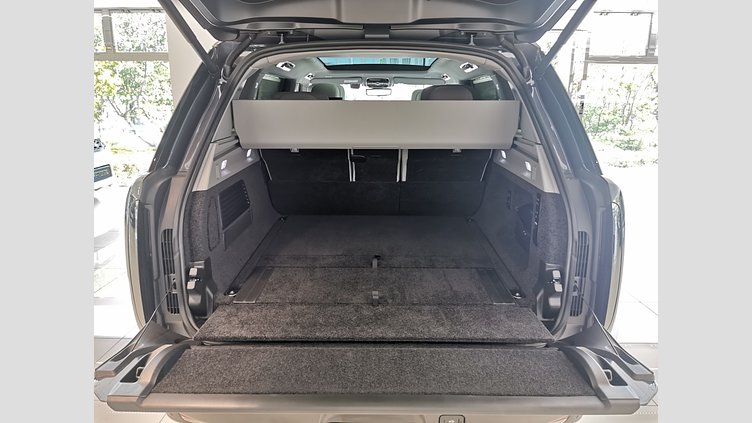 2024 認定中古車 Land Rover Range Rover アメジストグレイパープル - グロスフィニッシュ 615 AWD（AT） ロングホイールベース SV