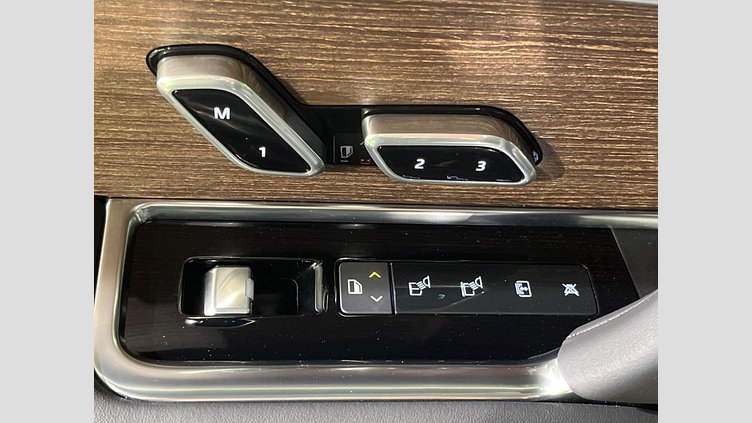 2023 認定中古車 Land Rover Range Rover フジホワイト P510 AWD PHEV（AT） スタンダードホイールベース AUTOBIOGRAPHY