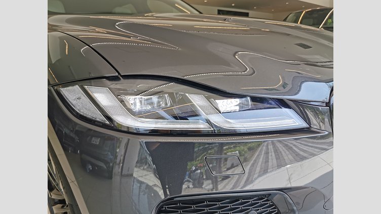 2024 認定中古車 Jaguar F-Pace カルパチアングレイ D204 AWD（オートマチック）MHEV R-DYNAMIC SE
