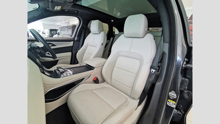 2024 認定中古車 Jaguar F-Pace カルパチアングレイ D204 AWD（オートマチック）MHEV R-DYNAMIC SE
