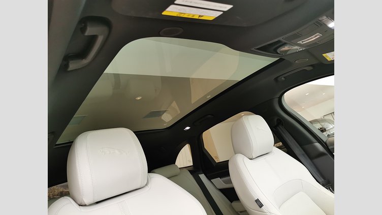 2024 認定中古車 Jaguar F-Pace カルパチアングレイ D204 AWD（オートマチック）MHEV R-DYNAMIC SE