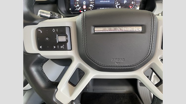 2022 認定中古車 Land Rover Defender 90 Fuji White 2.0 litre i4P Petrol HSE