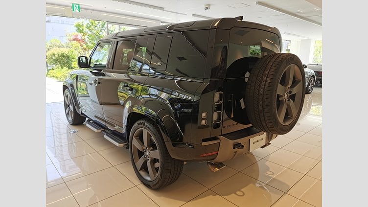 2024 認定中古車 Land Rover Defender 110 サントリーニブラック P525 AWD (AT) V8