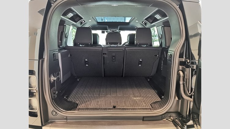2024 認定中古車 Land Rover Defender 110 サントリーニブラック P525 AWD (AT) V8