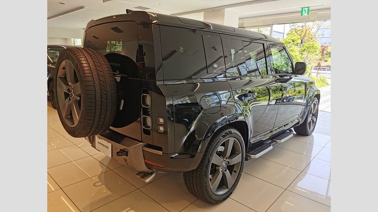 2024 認定中古車 Land Rover Defender 110 サントリーニブラック P525 AWD (AT) V8