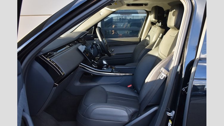 2023 認定中古車 Land Rover Range Rover Sport サントリーニブラック 3.0リッター6気筒300PSターボチャージドディーゼルMHEV（オートマチック） DYNAMIC S