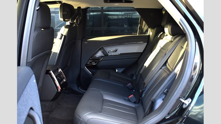 2023 認定中古車 Land Rover Range Rover Sport サントリーニブラック 3.0リッター6気筒300PSターボチャージドディーゼルMHEV（オートマチック） DYNAMIC S
