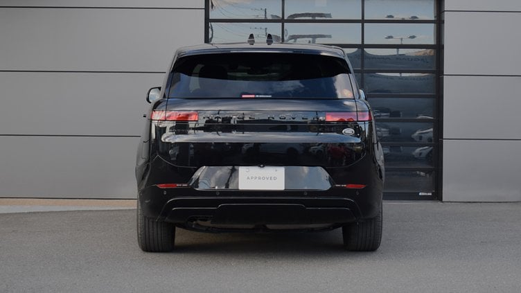 2023 認定中古車 Land Rover Range Rover Sport サントリーニブラック 3.0リッター6気筒300PSターボチャージドディーゼルMHEV（オートマチック） DYNAMIC S