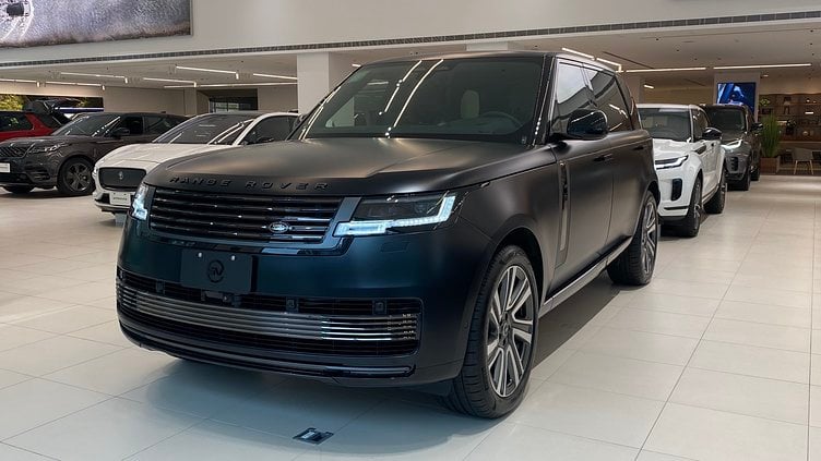 2024 新車 Land Rover Range Rover (1EU)Ligurian Black 利古里亞黑-緞光面 P615 汽油 (輕油電混合) 長軸距 SV