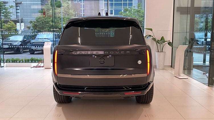 2024 新車 Land Rover Range Rover (1EU)Ligurian Black 利古里亞黑-緞光面 P615 汽油 (輕油電混合) 長軸距 SV
