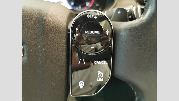 2018 認定中古車 Jaguar E-Pace カルデラレッド D180 オートマチック全輪駆動 S