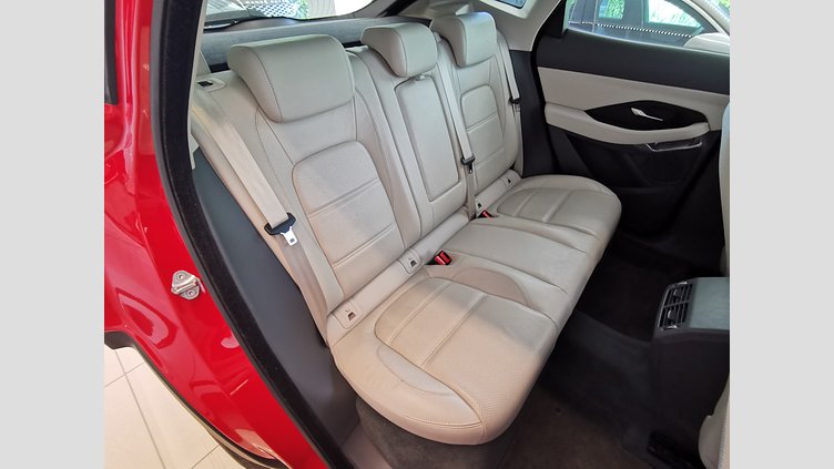 2018 認定中古車 Jaguar E-Pace カルデラレッド D180 オートマチック全輪駆動 S