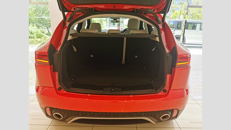 2018 認定中古車 Jaguar E-Pace カルデラレッド D180 オートマチック全輪駆動 S