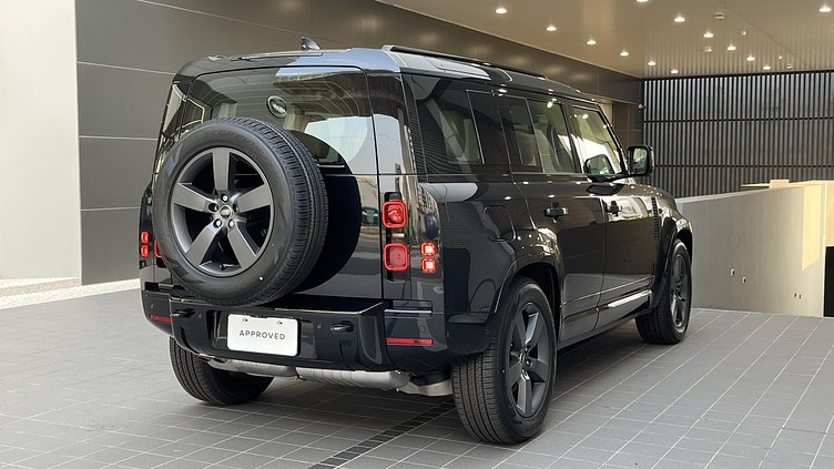 2025 認證中古車 Land Rover Defender 110 Santorini Black 3.0 litre i6D​ 110 X-Dynamic HSE