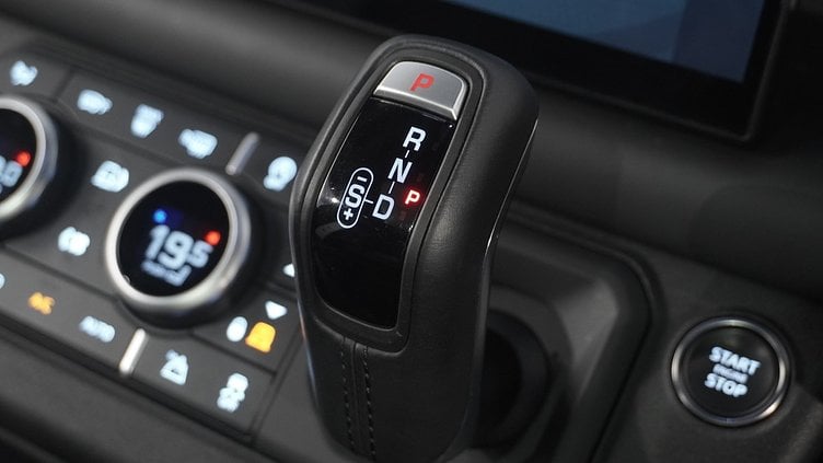 2023 Approved Land Rover Defender 90 BLACK P525 V8