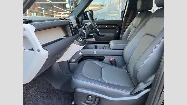 2023 認定中古車 Land Rover Defender 110 サントリーニブラック D300 AWD（AT） X-DYNAMIC HSE