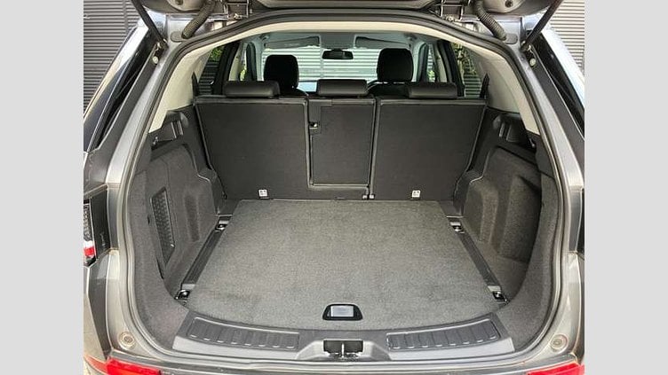 2015 認定中古車 Land Rover Discovery Sport Corris Grey 2.0 litre Si4 Petrol HSE 4WD