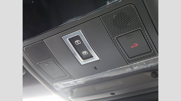 2024 認定中古車 Land Rover Range Rover Evoque フジホワイト P200（ガソリン） スタンダードホイールベース DYNAMIC SE