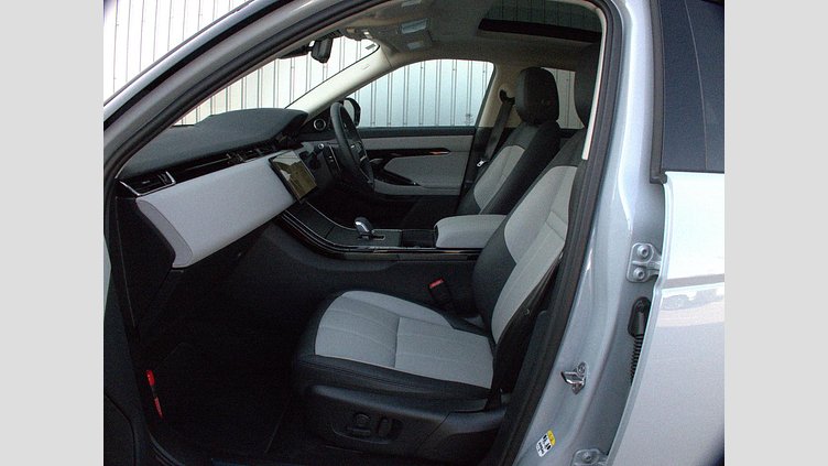 2024 認定中古車 Land Rover Range Rover Evoque アロイオスグレイ D200マイルドハイブリッド（ディーゼル） スタンダードホイールベース DYNAMIC SE