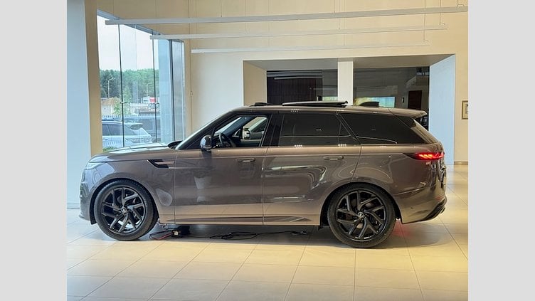 2025 SKLADOVÉ VOZIDLÁ Land Rover Range Rover Sport Charente Grey NEW Land Rover RANGE ROVER SPORT, 3.0D I6 300PS, SE