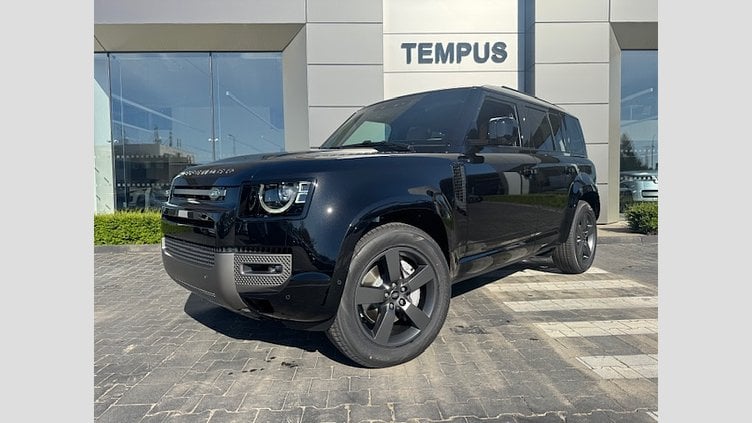 2025 SKLADOVÉ VOZIDLÁ Land Rover Defender 110 Santorini Black NEW LAND ROVER DEFENDER 3.0 300K