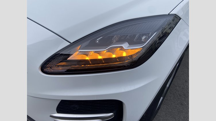 2022 認定中古車 Jaguar E-Pace フジ ホワイト D200 AWD（オートマチック） S