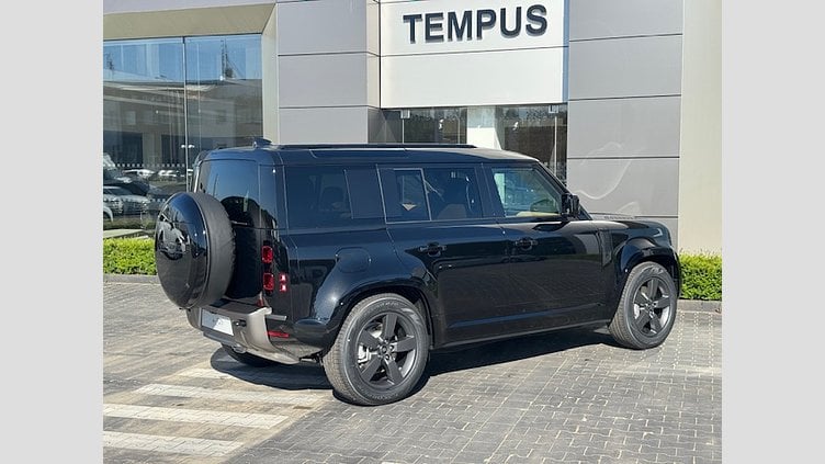 2025 SKLADOVÉ VOZIDLÁ Land Rover Defender 110 Santorini Black NEW LAND ROVER DEFENDER 3.0 300K