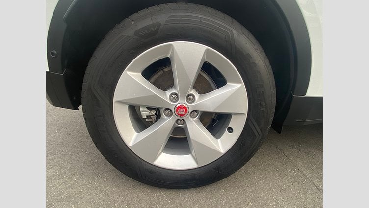 2022 認定中古車 Jaguar E-Pace フジ ホワイト D200 AWD（オートマチック） S