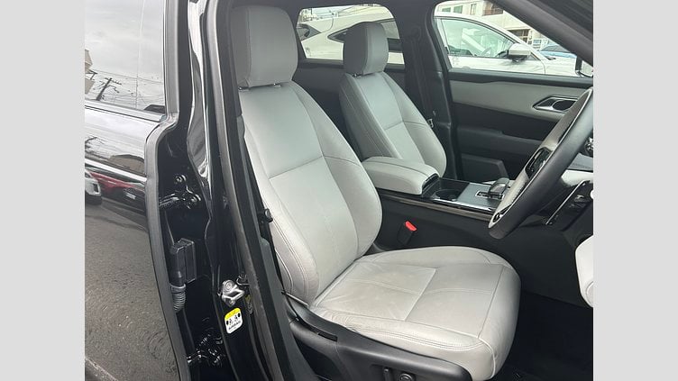 2024 認定中古車 Land Rover Range Rover Velar サントリーニブラック D200（ディーゼル） Dynamic SE
